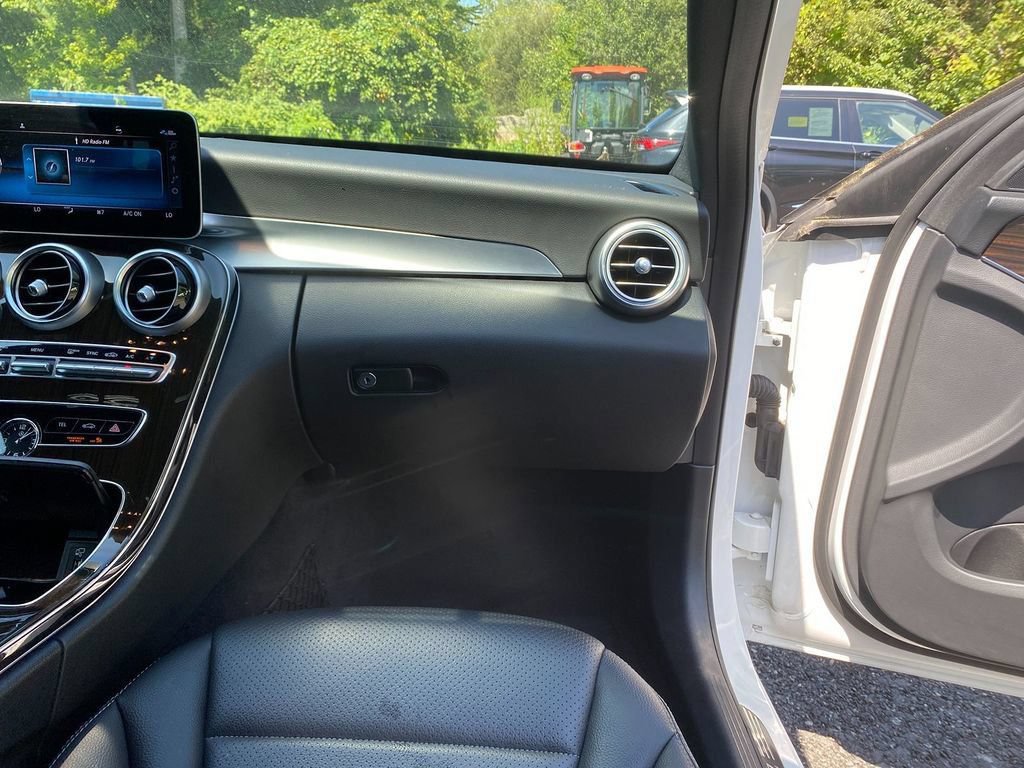 Used 2020 Mercedes-Benz C 300 4MATIC Sedan image 28