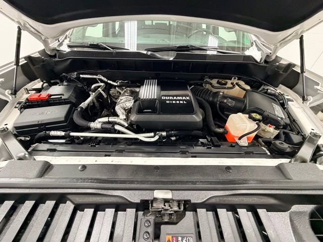 Certified 2020 Chevrolet Silverado 1500 LTZ w/ LTZ Premium Package image 32