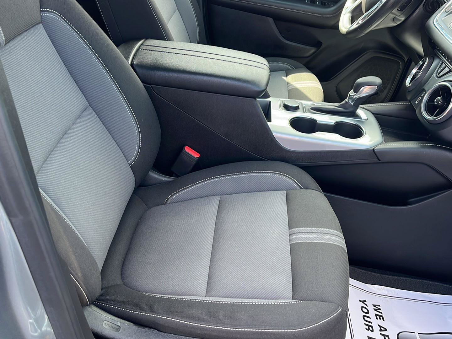 Used 2025 Chevrolet Blazer LT FWD image 27