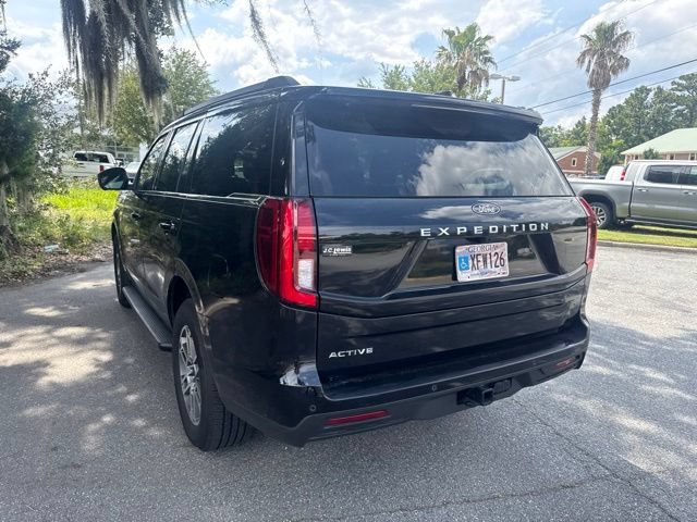 Used 2025 Ford Expedition Active RWD image 9