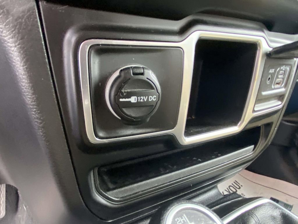 Used 2021 Jeep Gladiator Sport image 21
