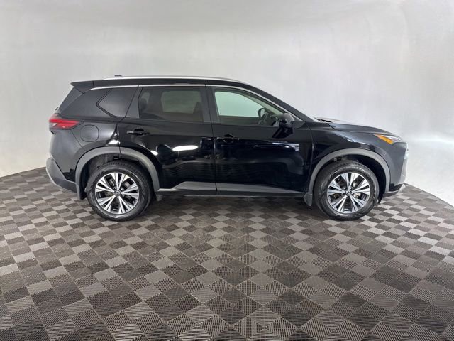Used 2023 Nissan Rogue SV w/ SV Premium Package AWD/4WD image 5