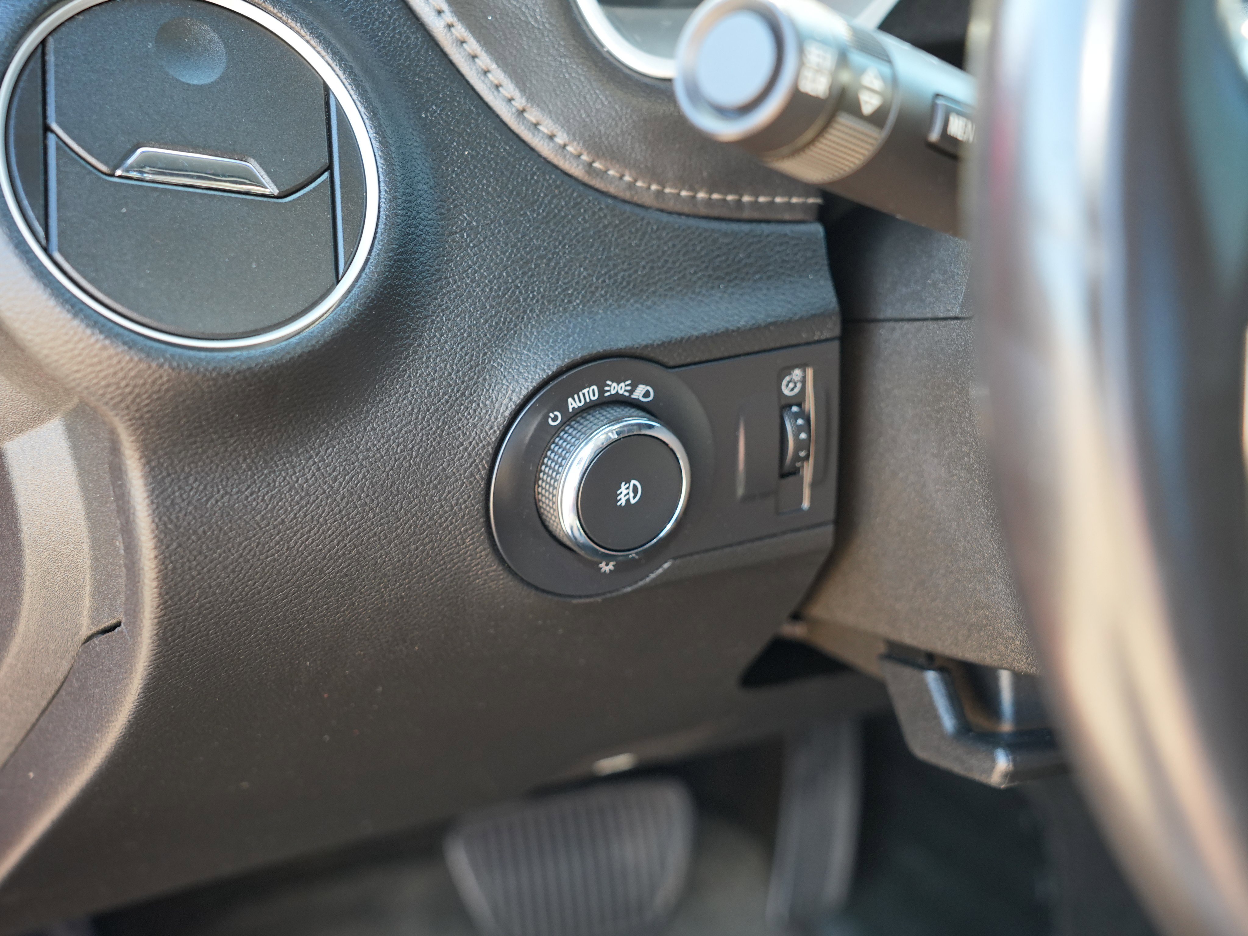 Used 2014 Chevrolet Camaro SS w/ RS Package image 17