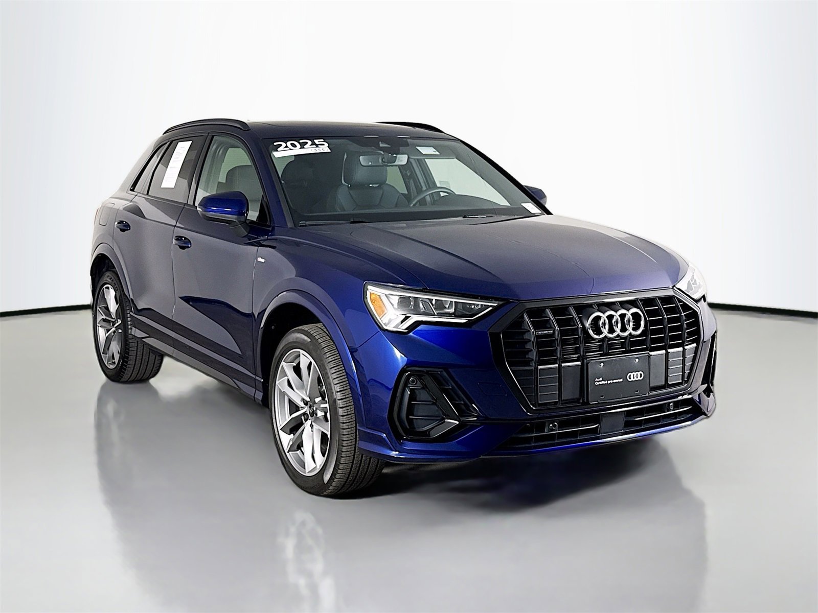 Certified 2025 Audi Q3 2.0T Premium w/ Convenience Package