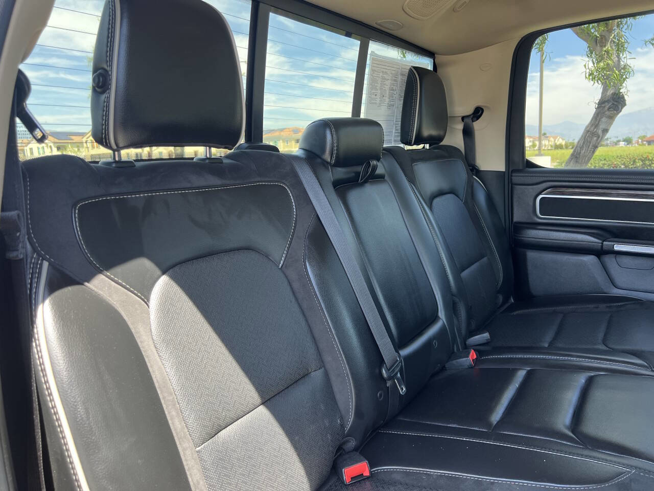 Used 2019 RAM 1500 Laramie image 18