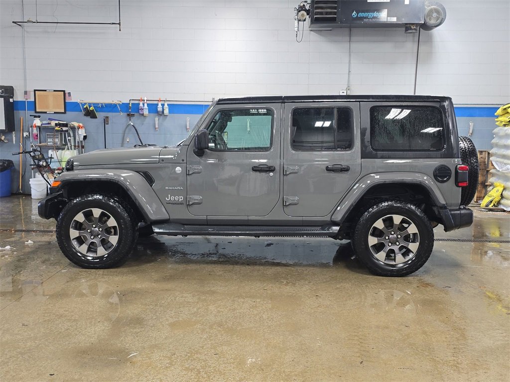 Used 2018 Jeep Wrangler Unlimited Sahara image 10