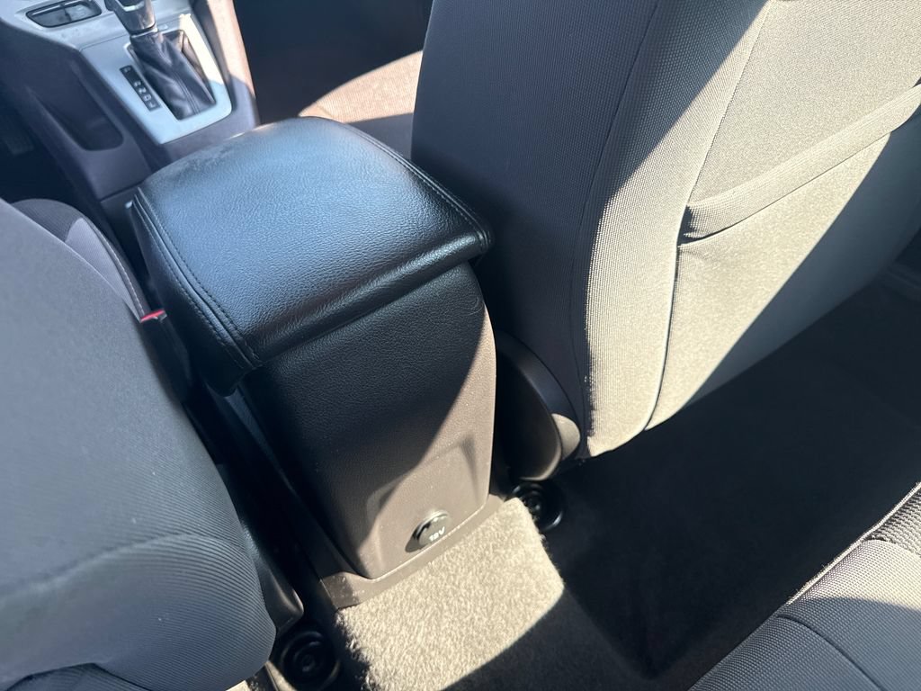 Used 2014 Ford Focus SE FWD image 14