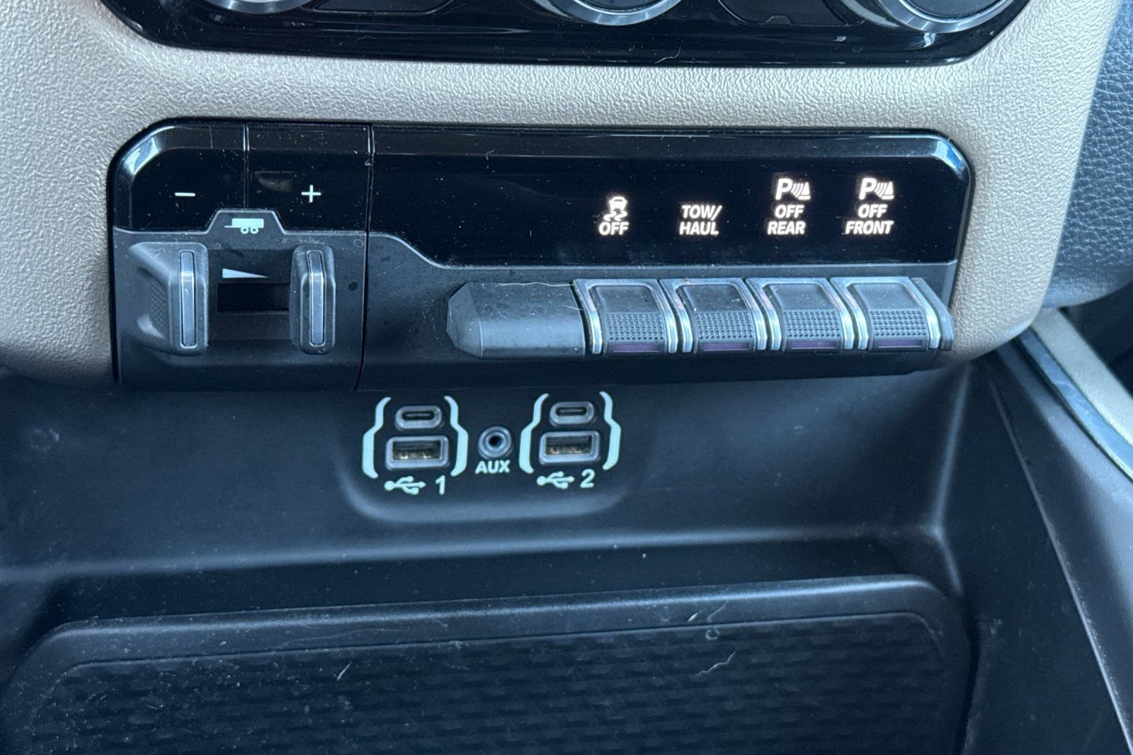 Used 2022 RAM 1500 Laramie AWD/4WD image 29