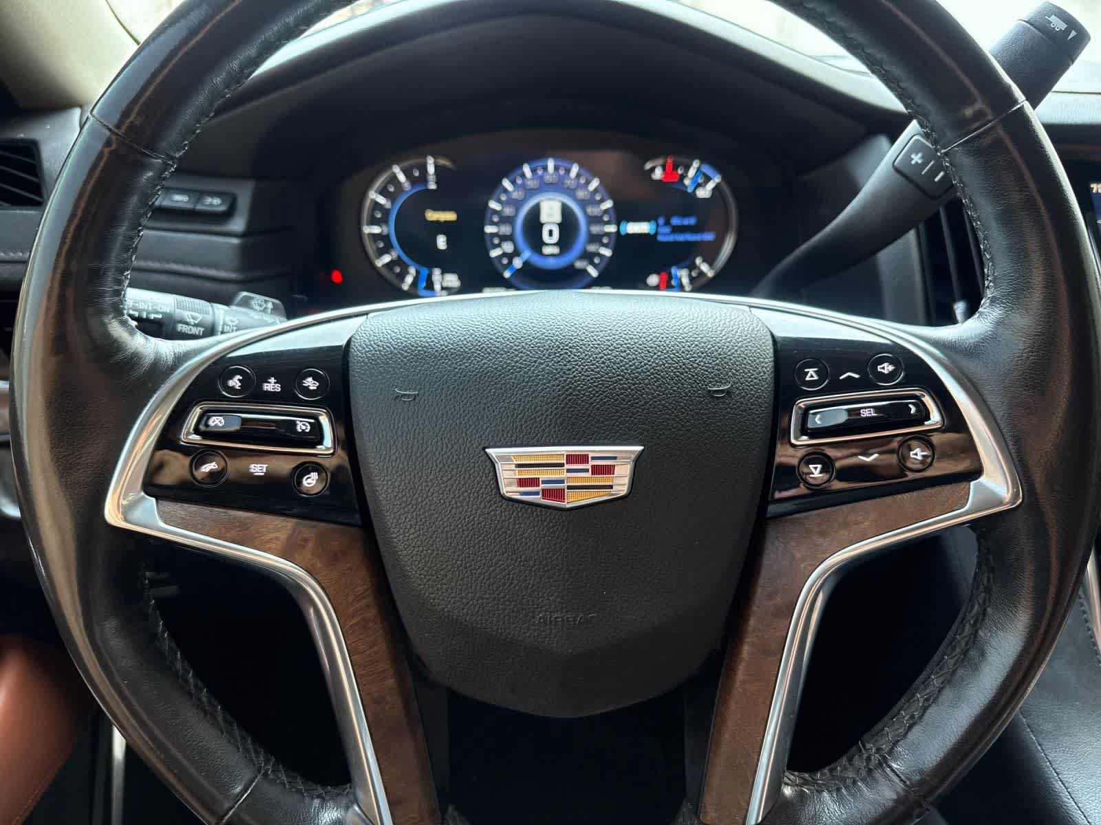 Used 2020 Cadillac Escalade Premium Luxury AWD/4WD image 26