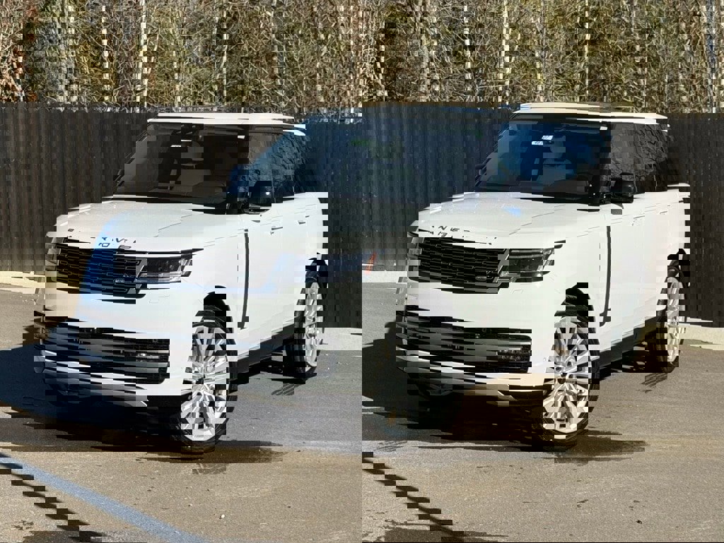 New 2026 Land Rover Range Rover SE