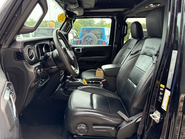 Used 2023 Jeep Wrangler Unlimited Sahara w/ Cold Weather Group AWD/4WD image 13