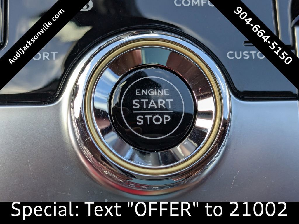 Used 2022 Bentley Flying Spur W12 image 35