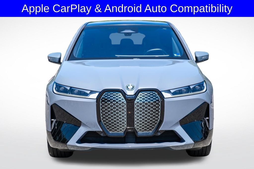 Used 2023 BMW iX xDrive50 w/ Sport Package AWD/4WD image 11