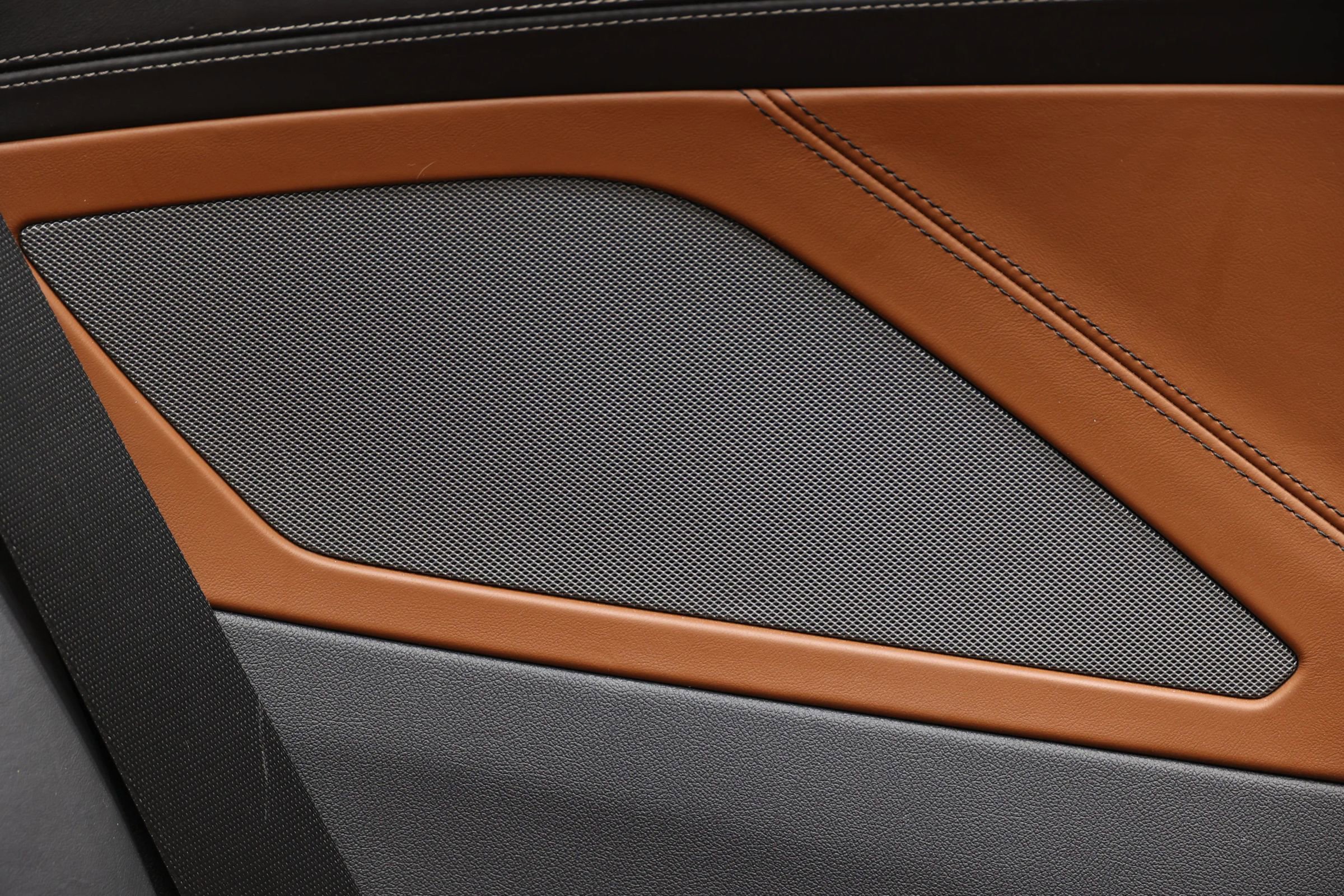 Used 2022 BMW M850i xDrive Convertible image 58