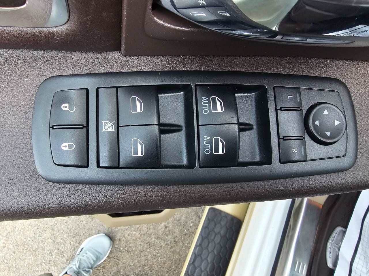 Used 2012 RAM 2500 Longhorn w/ Protection Group AWD/4WD image 29