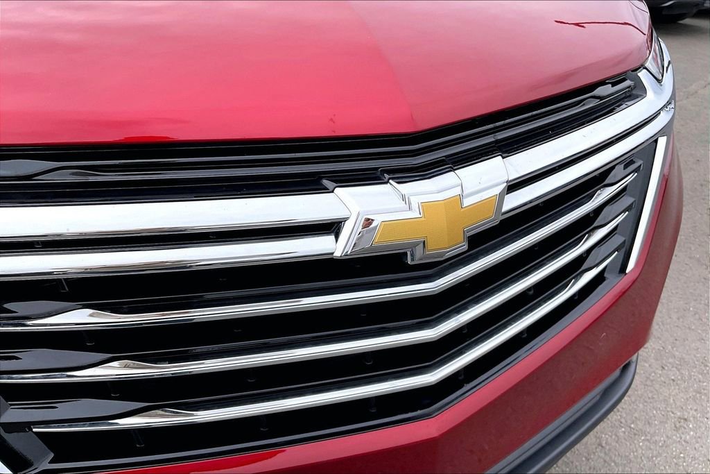 Used 2024 Chevrolet Equinox Premier w/ LPO, Floor Liner Package image 33