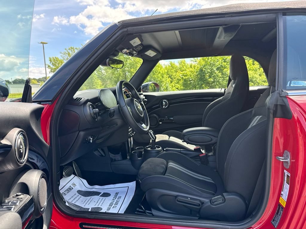 Used 2022 MINI Cooper John Cooper Works FWD image 17