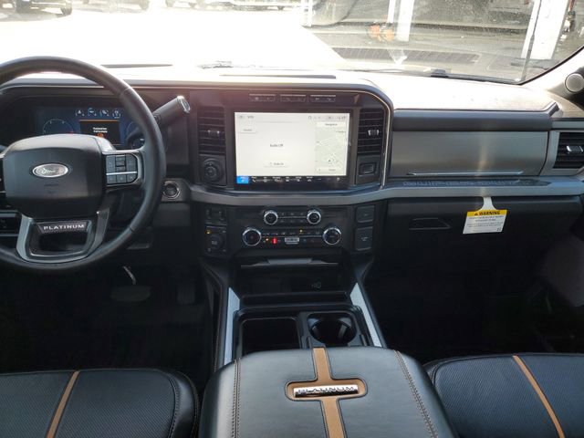 Used 2024 Ford F250 Platinum image 14