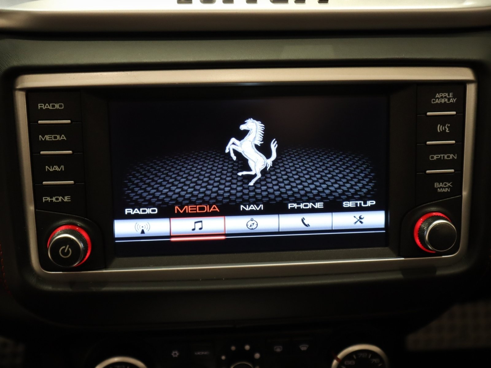 Used 2016 Ferrari California T RWD image 35