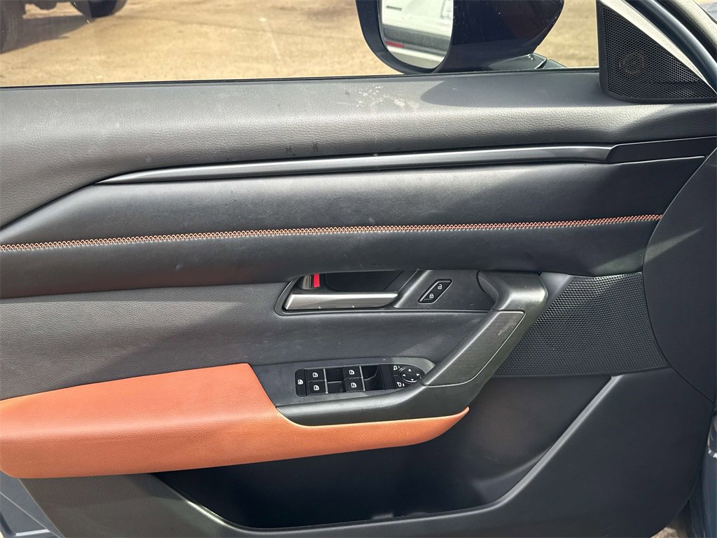 Used 2023 MAZDA CX-50 Meridian Edition w/ Apex Package image 12