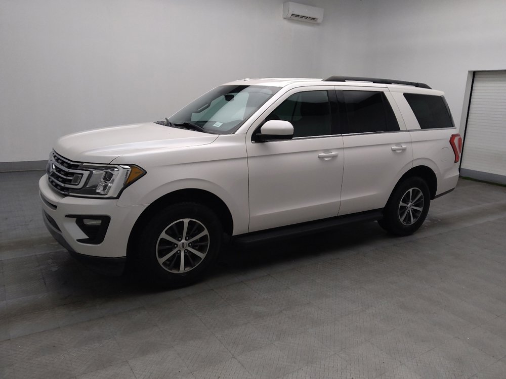 Used 2018 Ford Expedition XLT RWD image 2