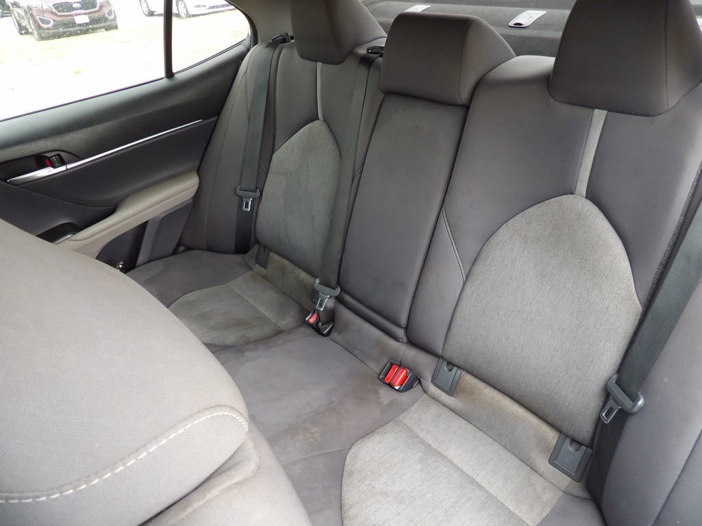 Used 2021 Toyota Camry LE FWD image 21