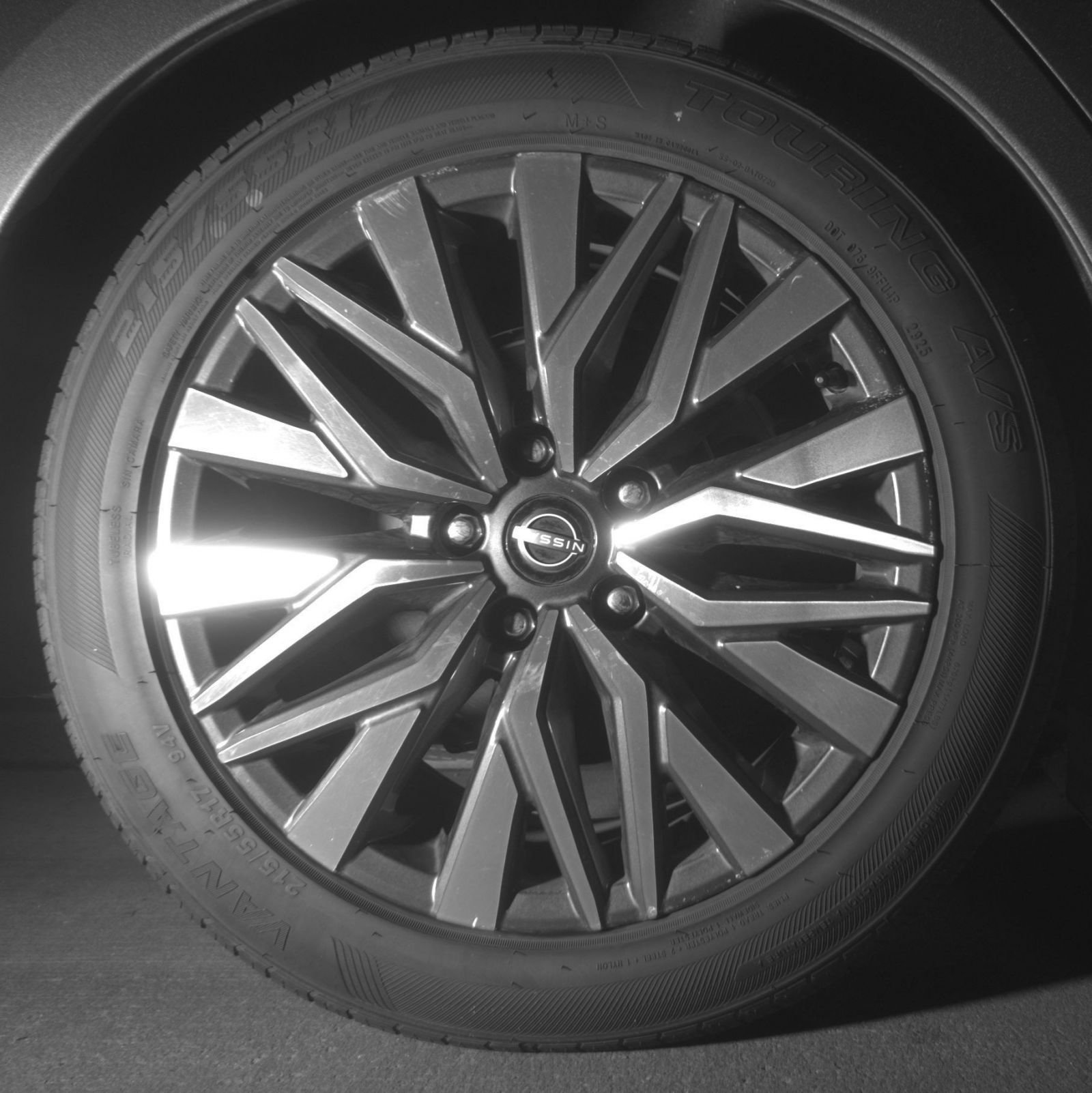 Used 2025 Nissan Altima 2.5 SV FWD image 18