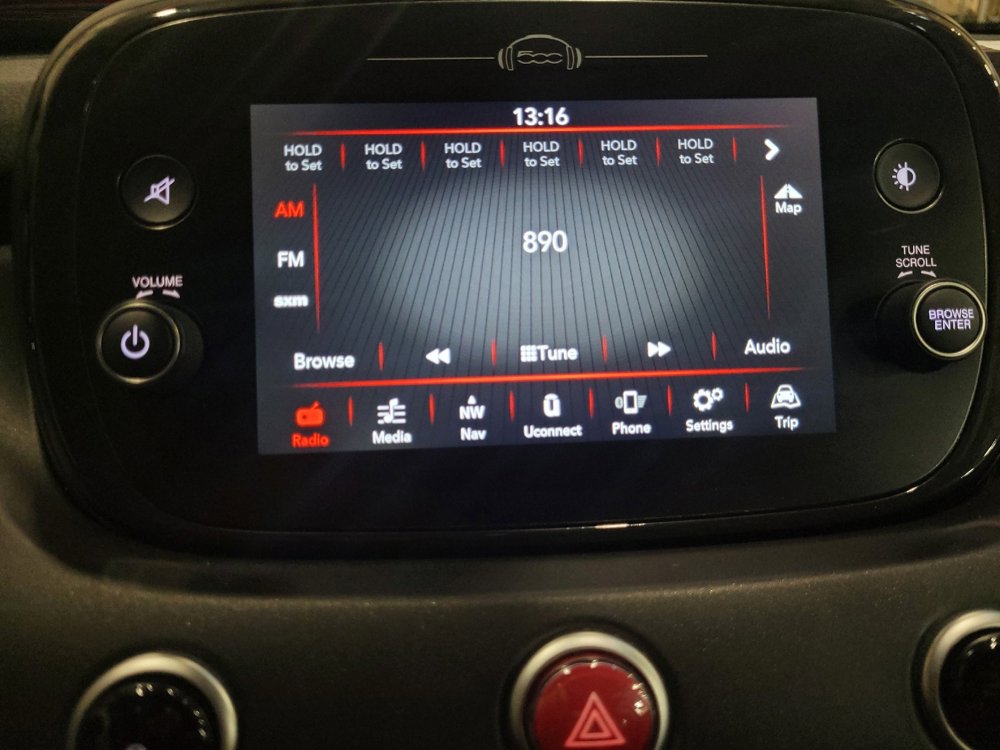 Used 2019 FIAT 500X Trekking w/ Sunroof & Beats Package image 25