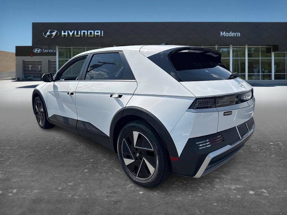 Certified 2025 Hyundai Ioniq 5 SE RWD image 7