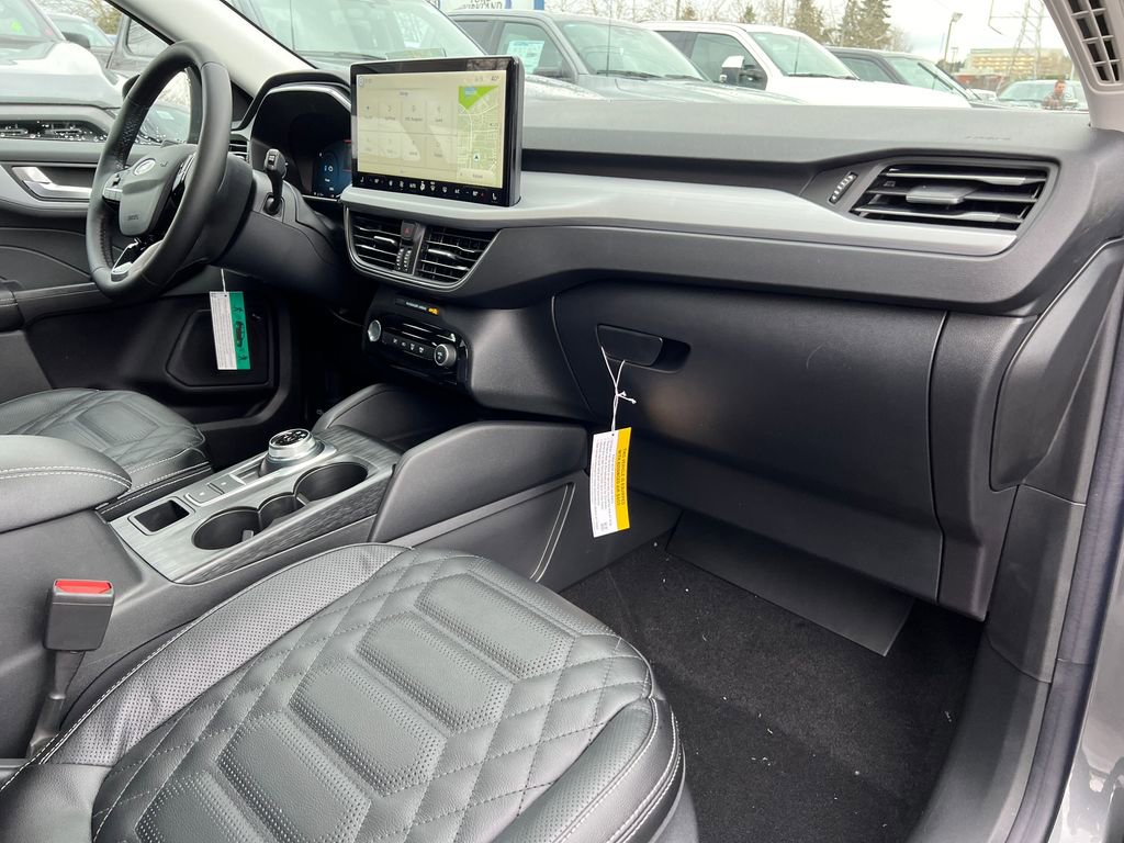 New 2024 Ford Escape SE w/ PHEV Premium Package FWD image 5