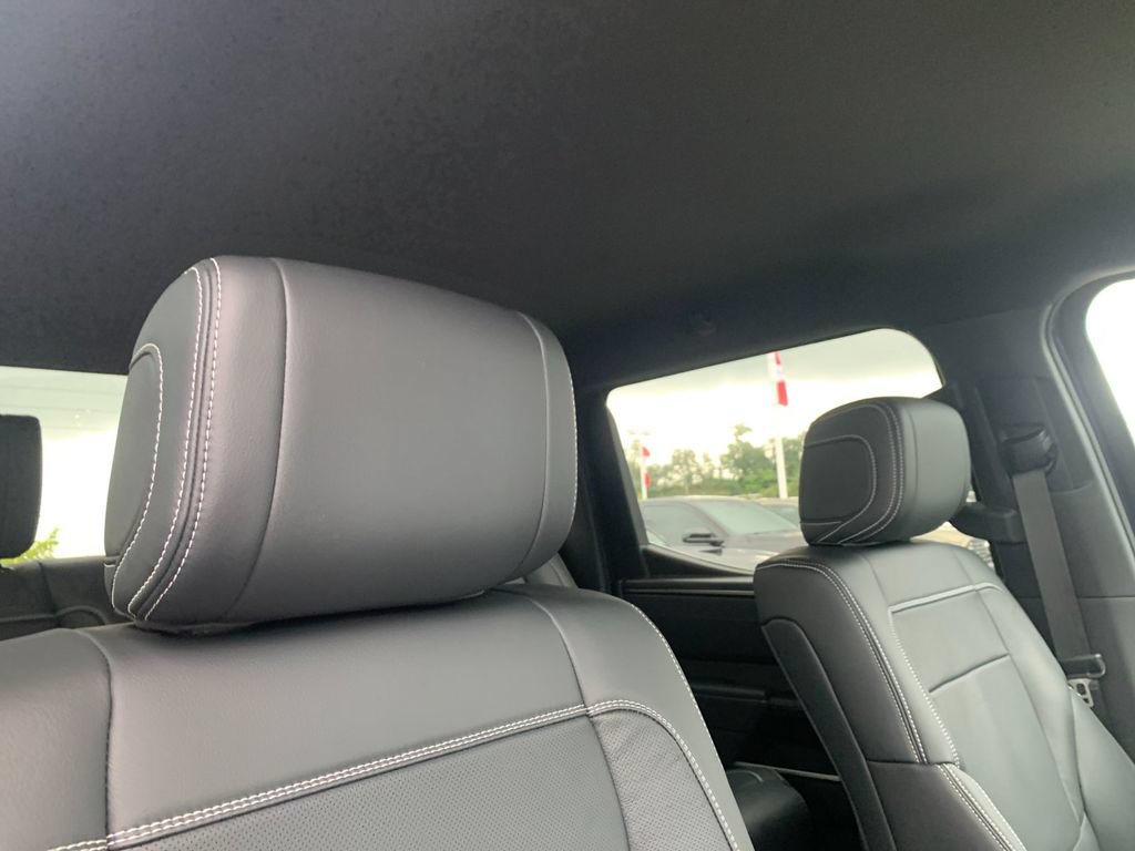 New 2026 Toyota Tundra Limited AWD/4WD image 18