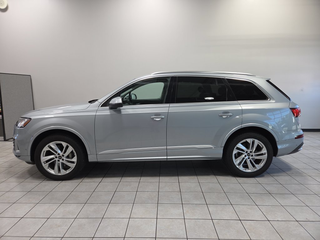 Used 2024 Audi Q7 3.0T Premium Plus AWD/4WD image 9