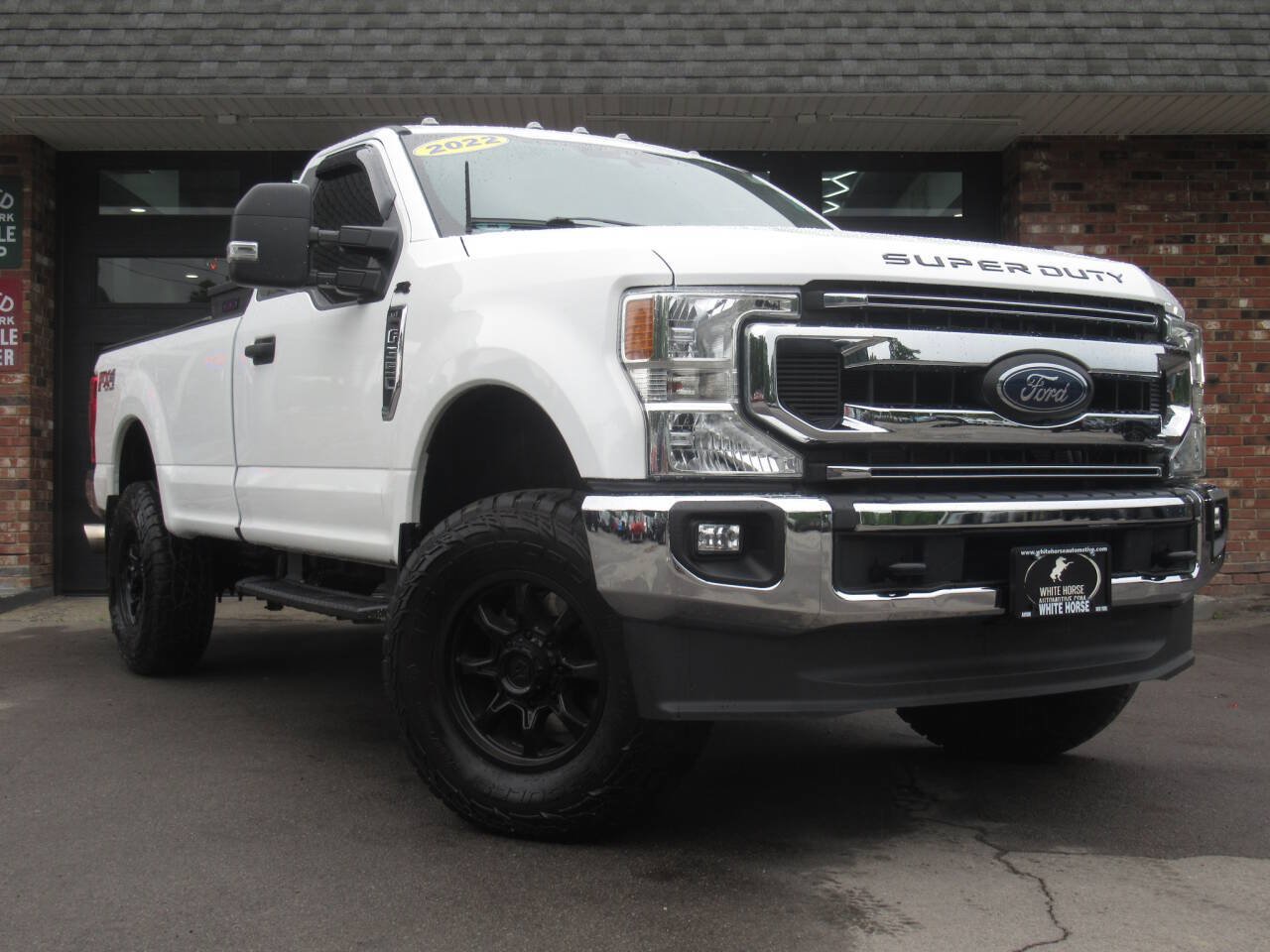 Used 2022 Ford F350 XLT w/ XLT Value Package AWD/4WD image 1