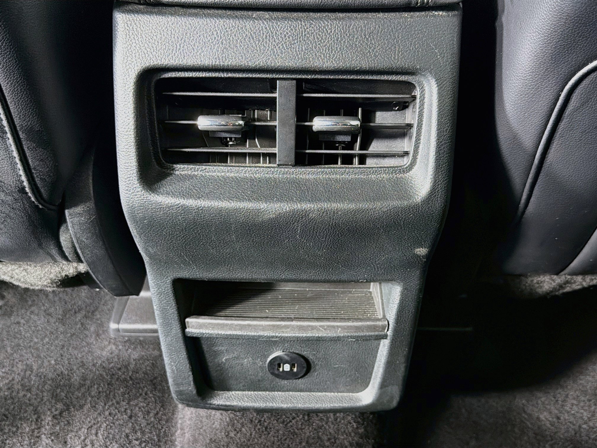 Used 2024 Ford Edge SEL AWD/4WD image 28