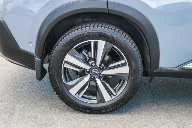 Used 2023 Nissan Rogue Platinum w/ Platinum Premium Package FWD image 14