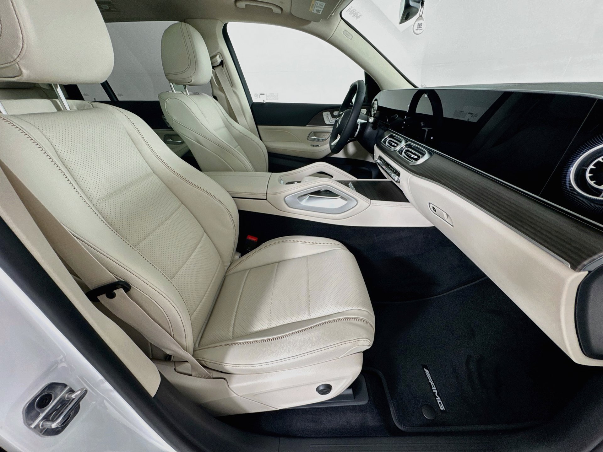 New 2027 Mercedes-Benz GLS 450 4MATIC image 31