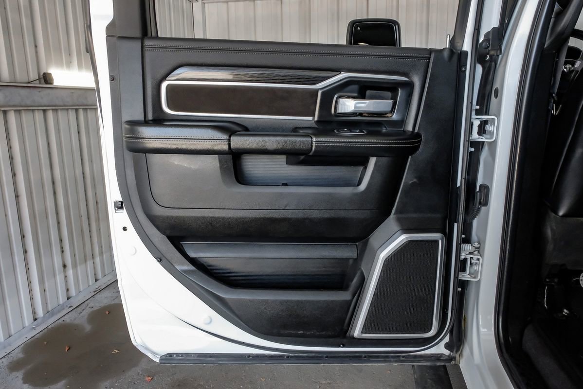 Used 2024 RAM 3500 Laramie w/ Night Edition image 47