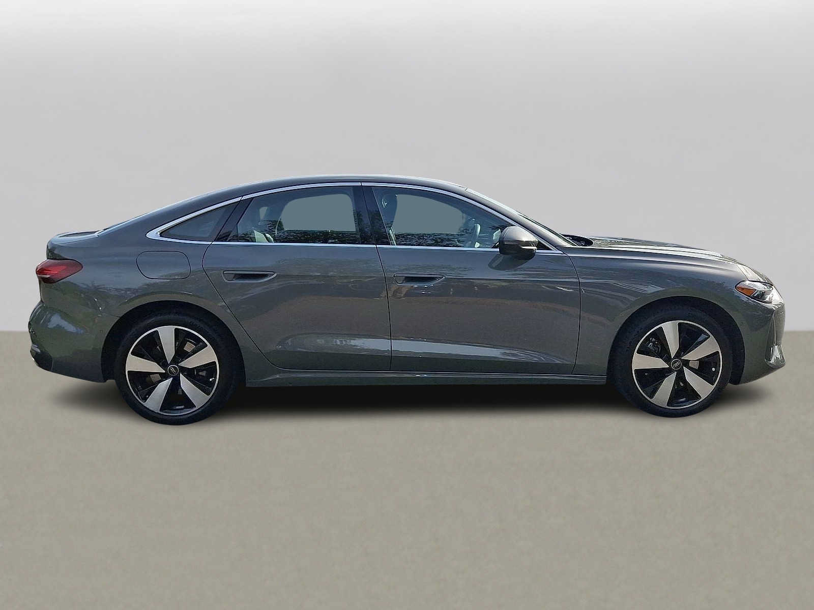 Certified 2025 Audi A5 2.0T Premium Plus w/ Premium Plus AWD/4WD image 32