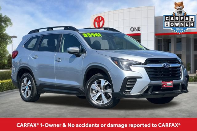 Used 2025 Subaru Ascent Premium AWD/4WD image 2