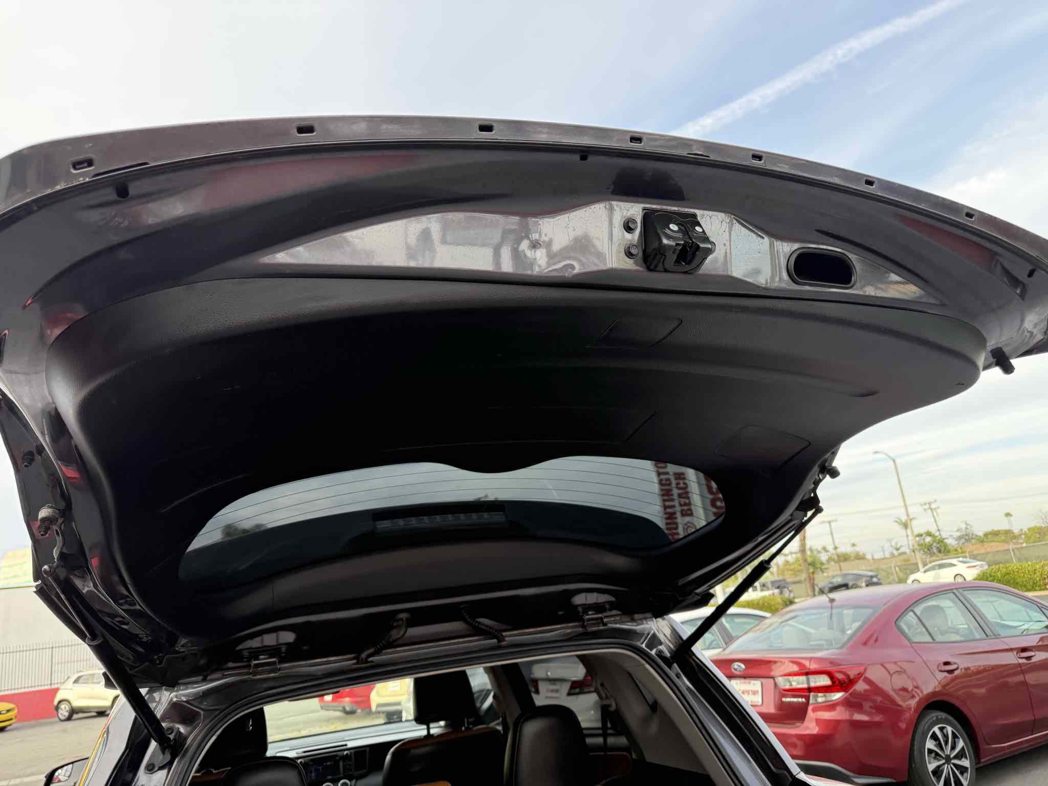 Used 2017 Toyota RAV4 LE image 65