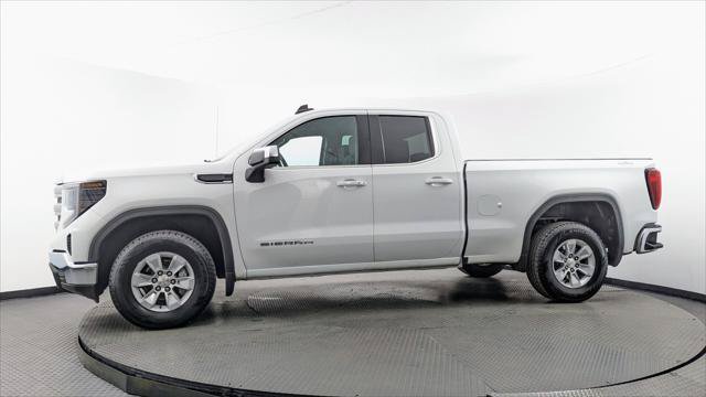 Used 2022 GMC Sierra 1500 SLE AWD/4WD image 3