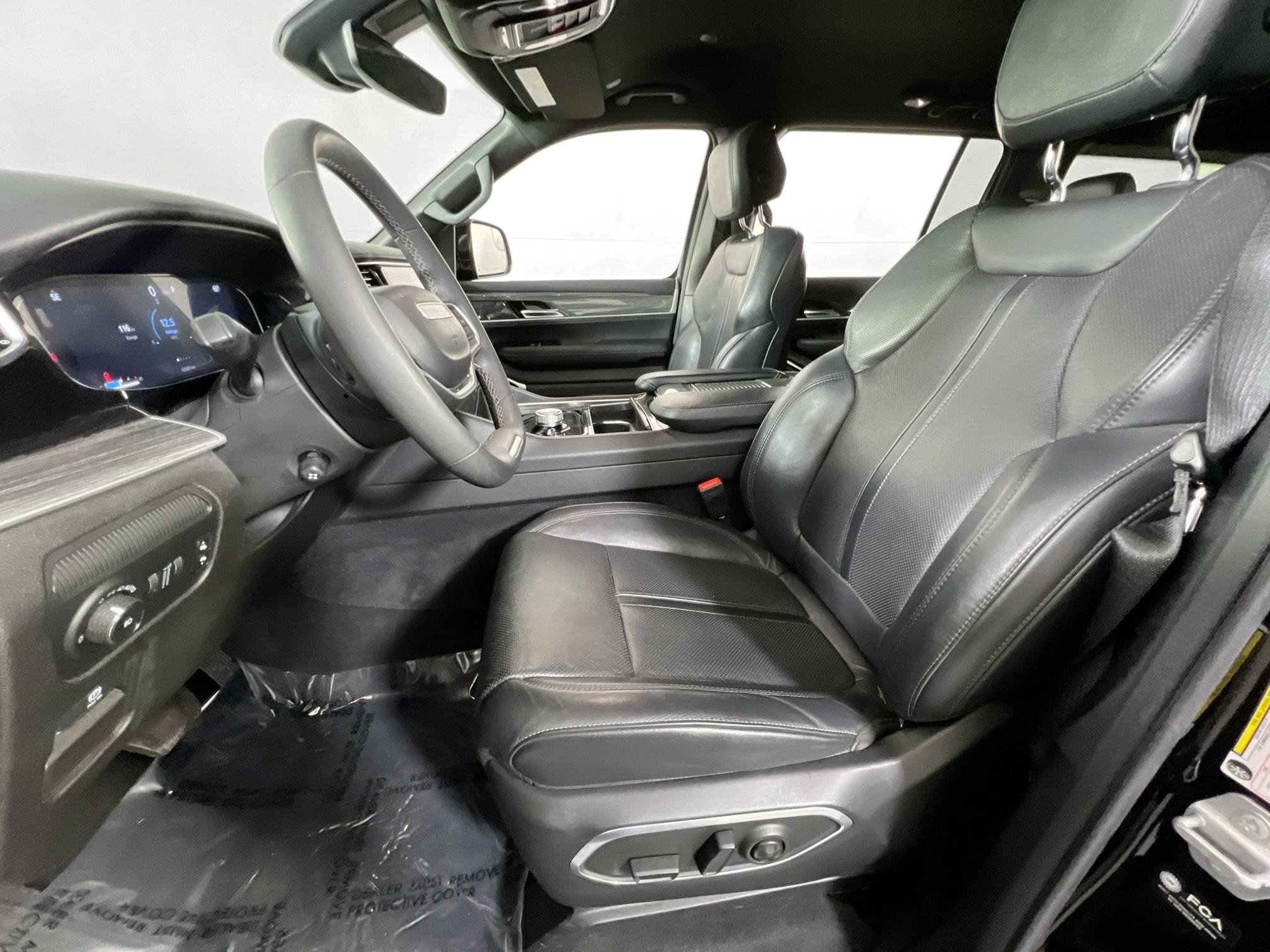 Used 2022 Jeep Wagoneer Series II image 22