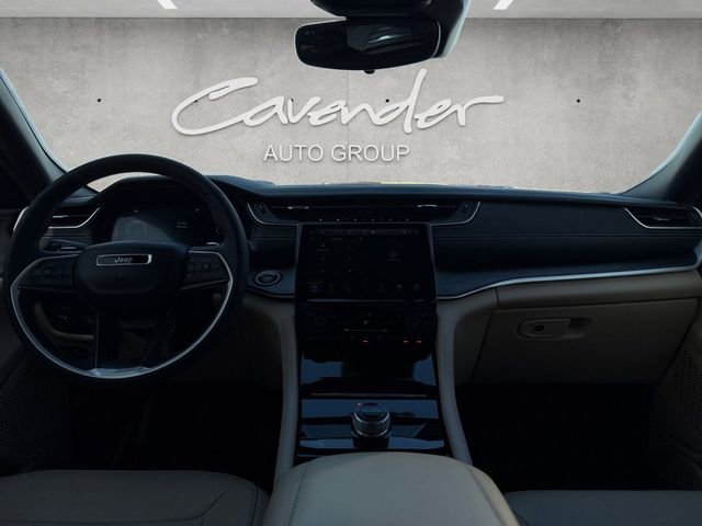 Used 2023 Jeep Grand Cherokee L Limited image 18