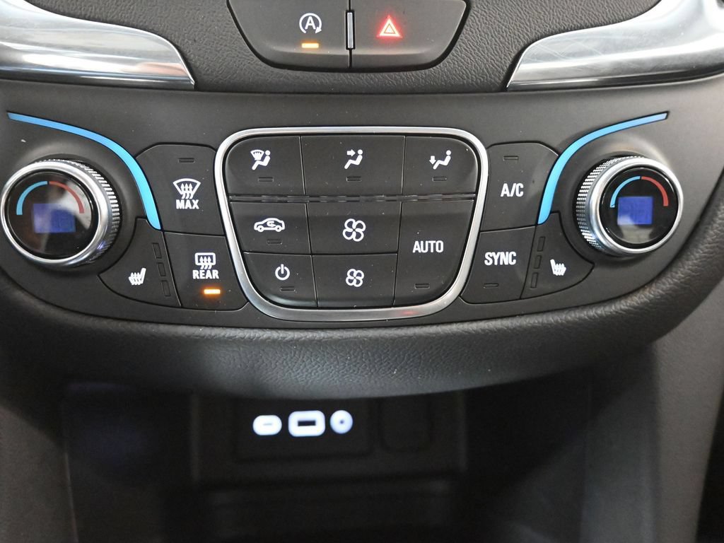 Used 2024 Chevrolet Equinox LT FWD image 12