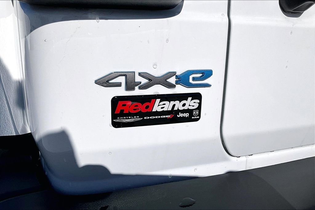 Used 2024 Jeep Wrangler Unlimited image 23