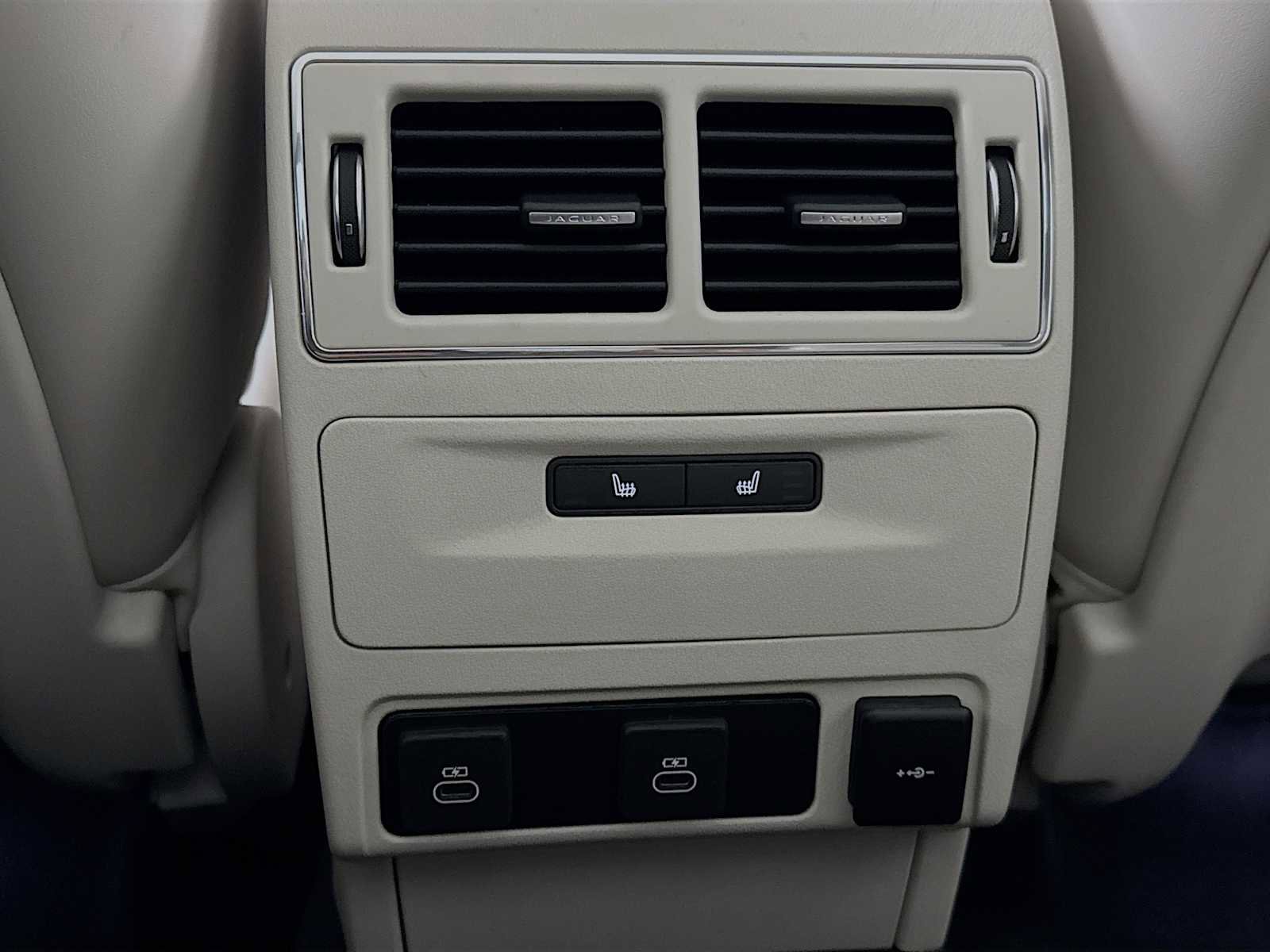 New 2026 Jaguar F-PACE R-Dynamic S image 24