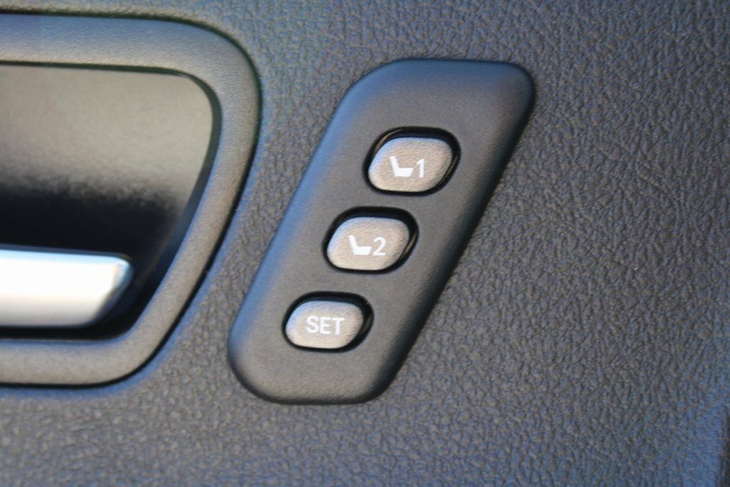 Used 2019 Toyota Sienna Limited w/ Carpet Mat Package AWD/4WD image 34