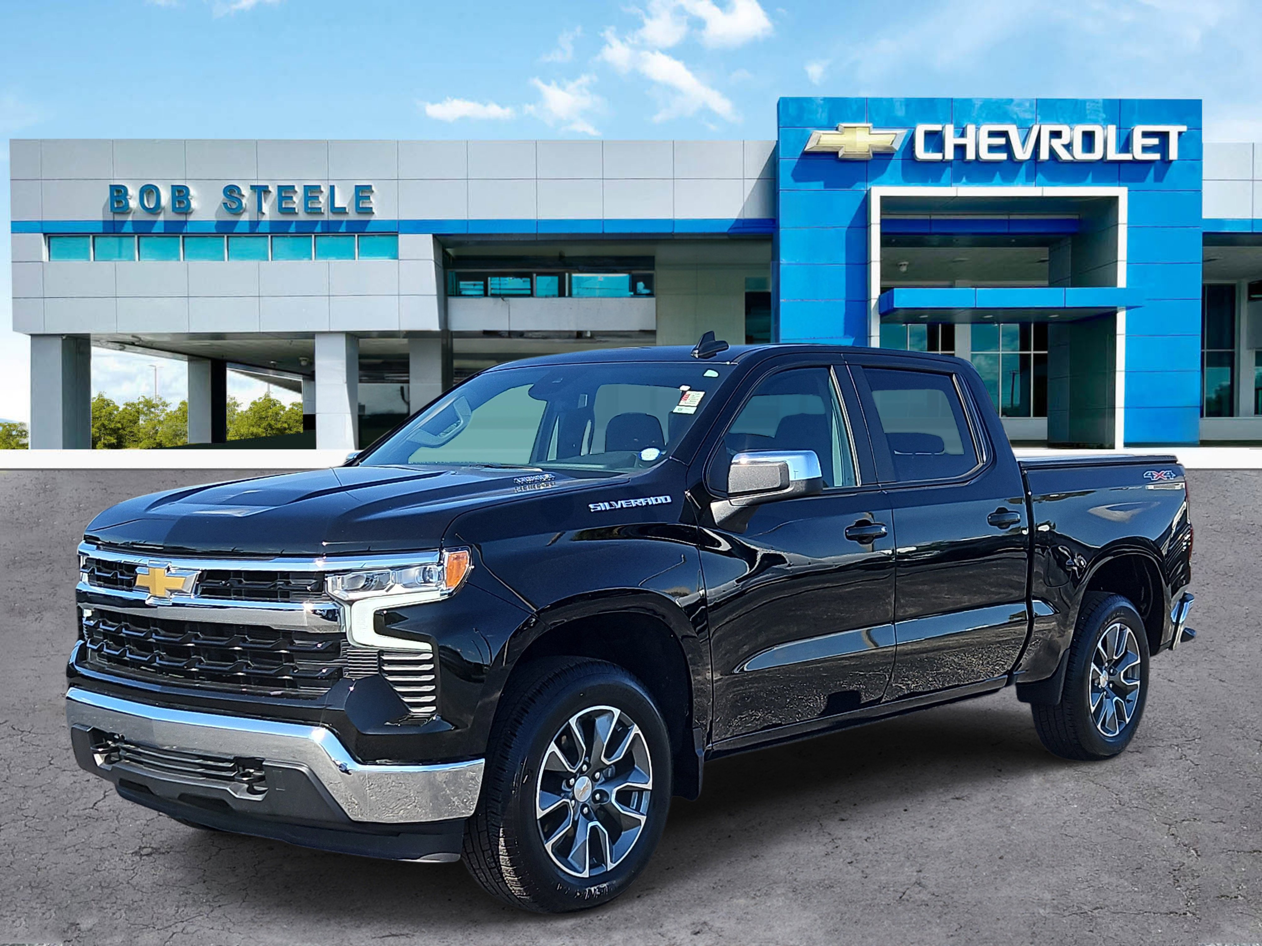 Used 2026 Chevrolet Silverado 1500 LT AWD/4WD image 2