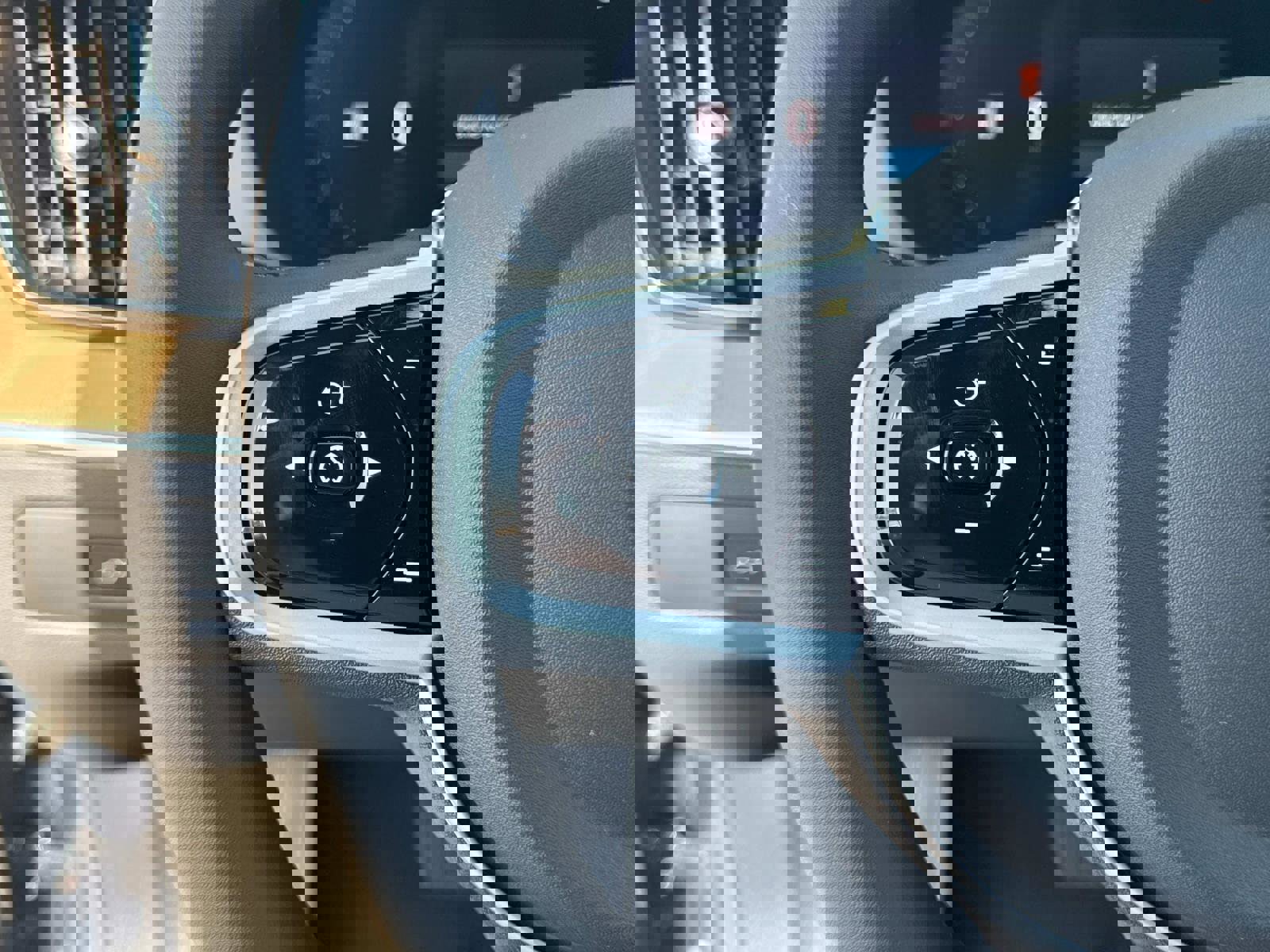 New 2026 Volvo XC60 B5 Plus w/ Climate Package image 30