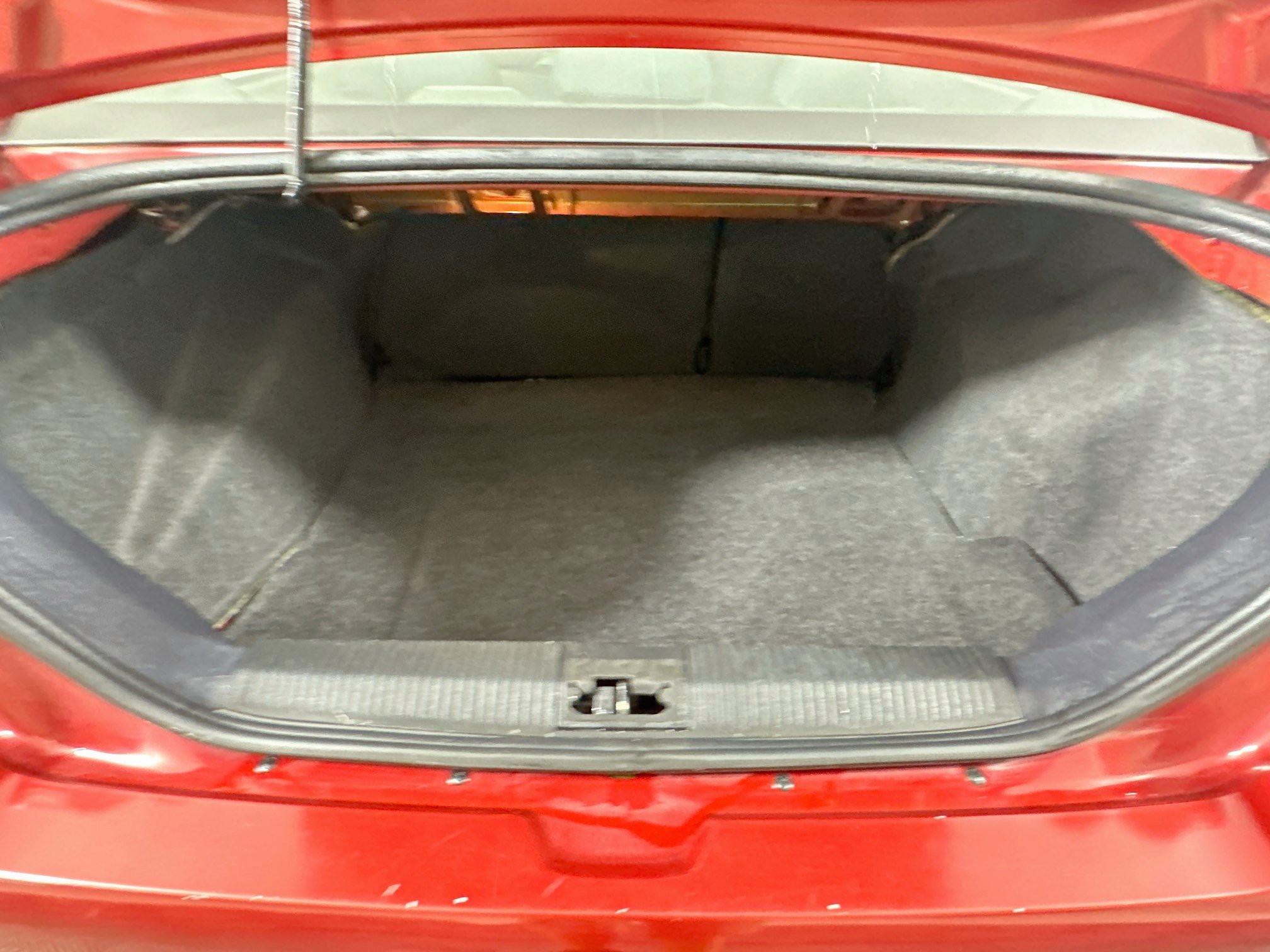 Used 2010 Ford Focus SE FWD image 25